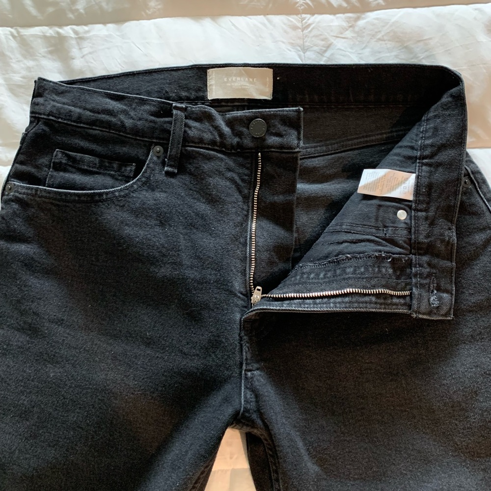 Everlane The Original Cheeky Jean in Tumbled Black, Size 30